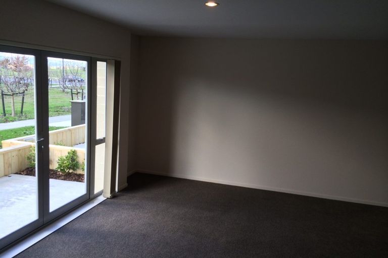 Photo of property in 64 Kuaka Drive, Takanini, 2112