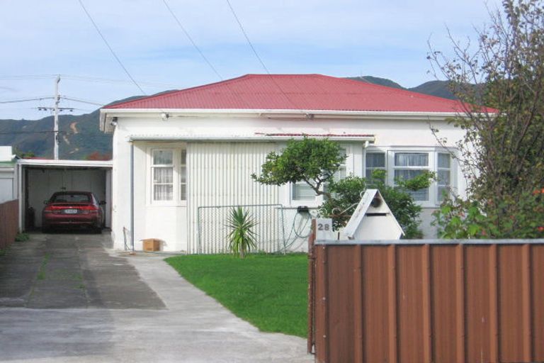 Photo of property in 28 Tama Street, Alicetown, Lower Hutt, 5010