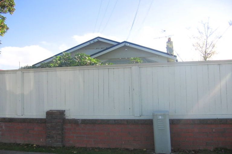 Photo of property in 125 Kings Crescent, Hutt Central, Lower Hutt, 5010
