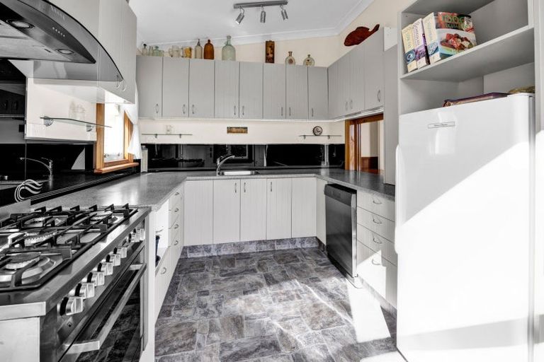 Photo of property in 30a Pohutukawa Place, Bell Block, New Plymouth, 4312