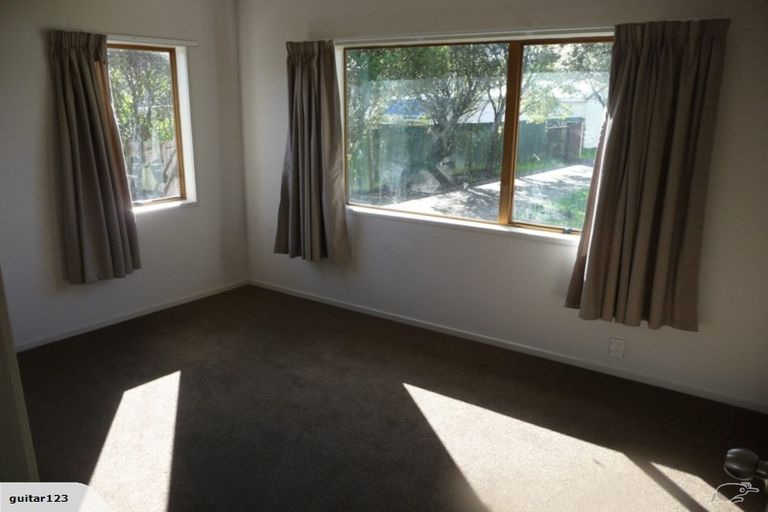 Photo of property in 1/12 Goldnib Place, Randwick Park, Auckland, 2105