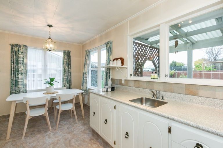 Photo of property in 32 Plunket Street, Tamatea, Napier, 4112