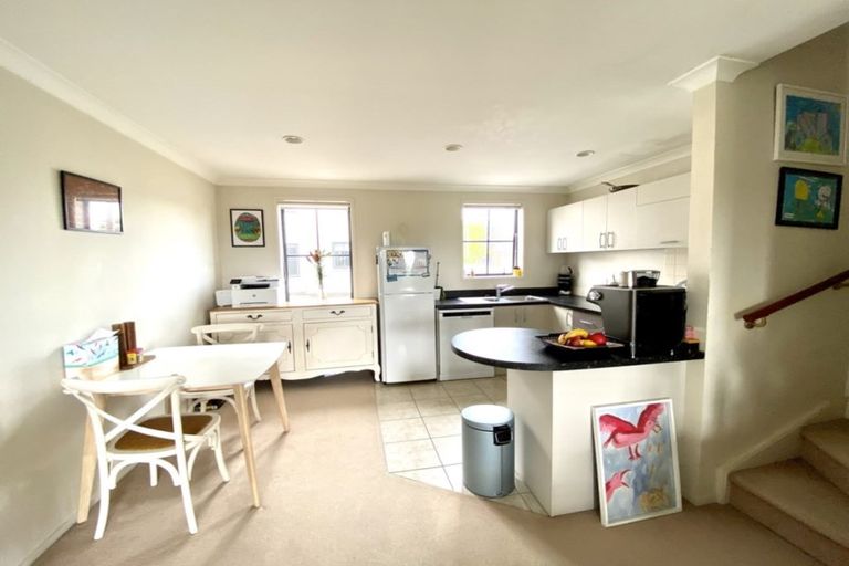 Photo of property in 11/97b Mokoia Road, Birkenhead, Auckland, 0626