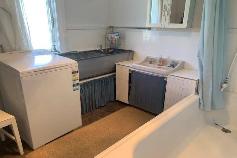 Photo of property in 56 Roche Street, Wanaka, 9305