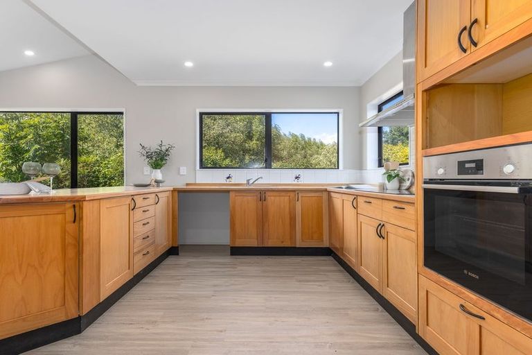 Photo of property in 630 Muhunoa Road West, Ohau, Levin, 5570