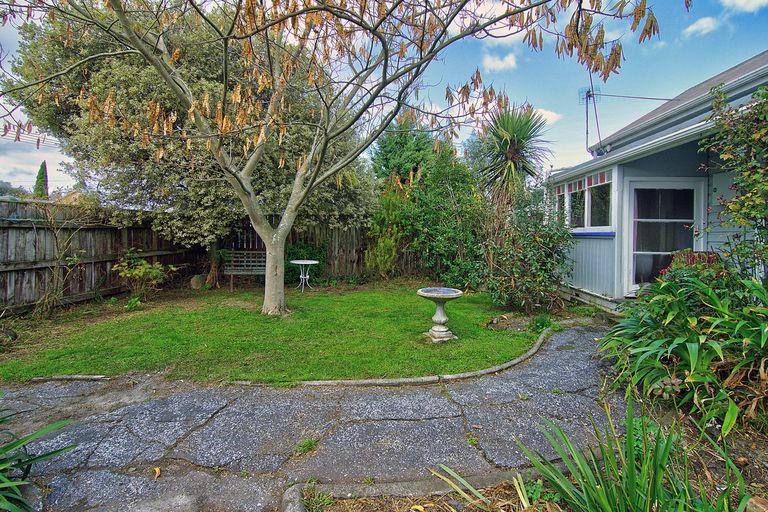Photo of property in 19 Wrigley Street, Masterton, 5810