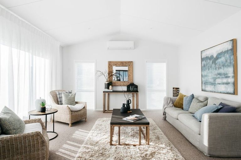 Photo of property in 6 White Road, Otane, 4202