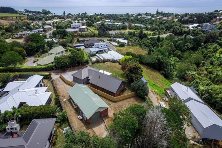 Photo of property in 107a Wairau Road, Oakura, 4314