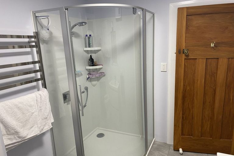 Photo of property in 19 Glen Road, Kelburn, Wellington, 6012