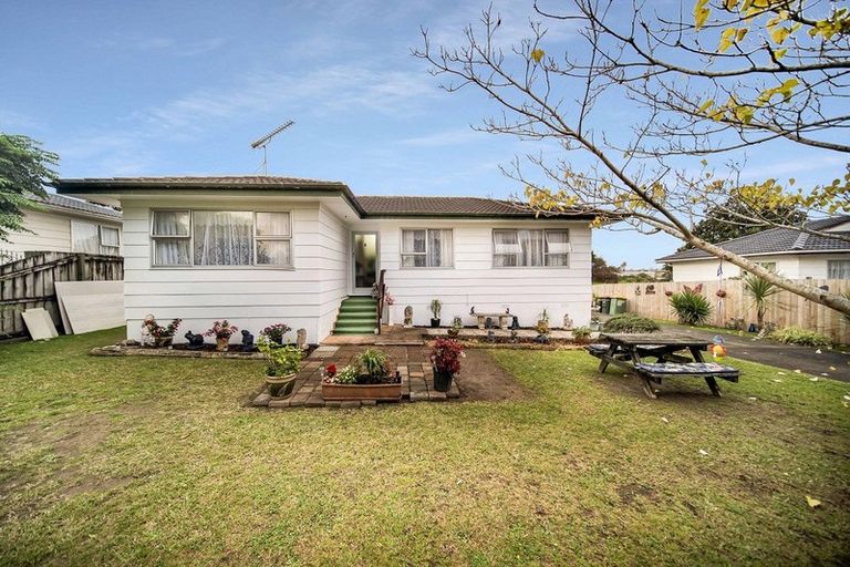 Photo of property in 19 Fairdale Avenue, Red Hill, Papakura, 2110