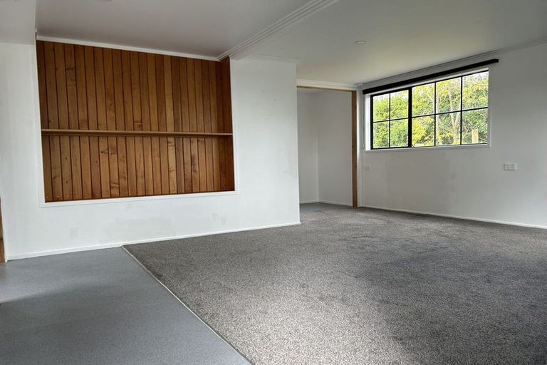 Photo of property in 59 Chamberlain Road, Bombay, 2675