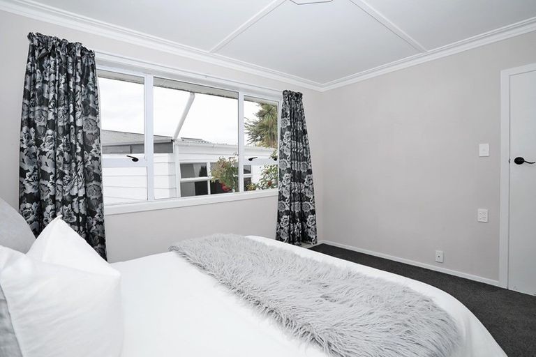 Photo of property in 52 Highfield Terrace, Newfield, Invercargill, 9812