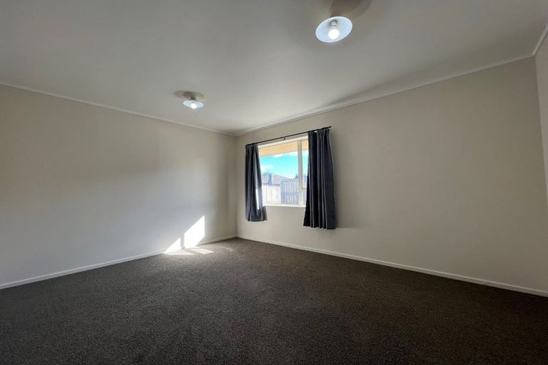 Photo of property in 26 Robin Brooke Drive, Flat Bush, Auckland, 2019