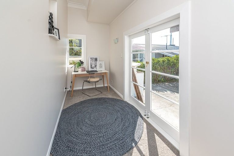 Photo of property in 2c Saint Leonard Street, Saint Johns Hill, Whanganui, 4501