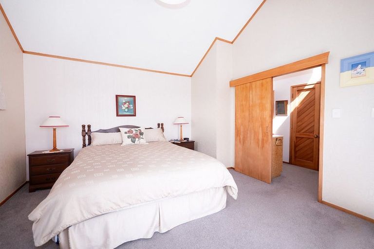 Photo of property in 5 Puketiro Place, Paihia, 0200