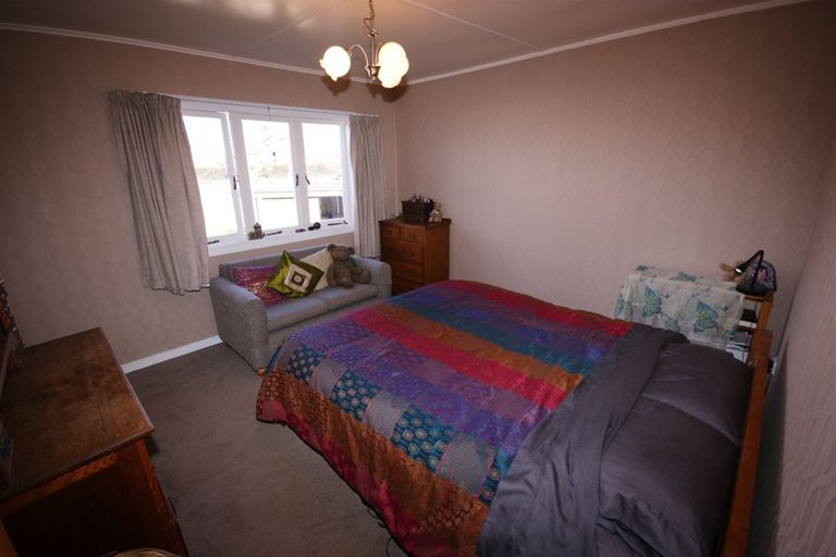 Photo of property in 107 Coromandel Street, Thames, 3500