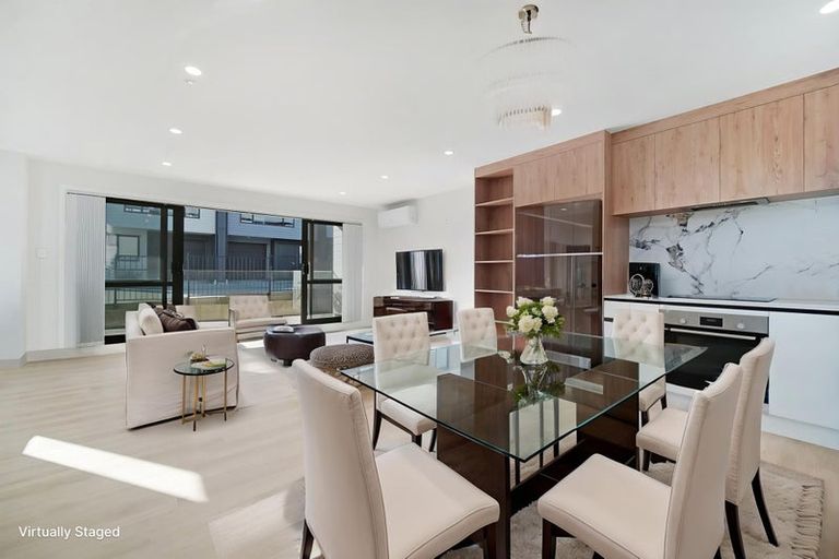 Photo of property in 1/10 Howe Street, Howick, Auckland, 2014