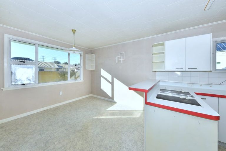Photo of property in 31 Appleby Crescent, Burnside, Christchurch, 8053