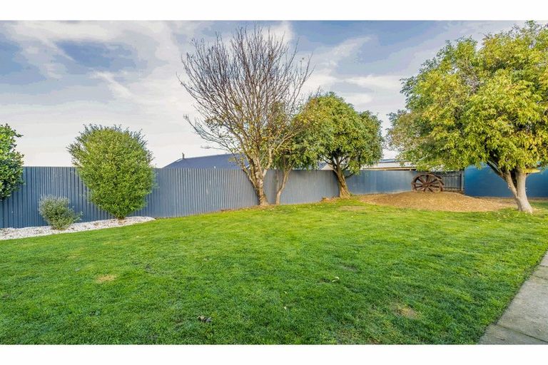 Photo of property in 74 Dalry Street, Wallacetown, 9816