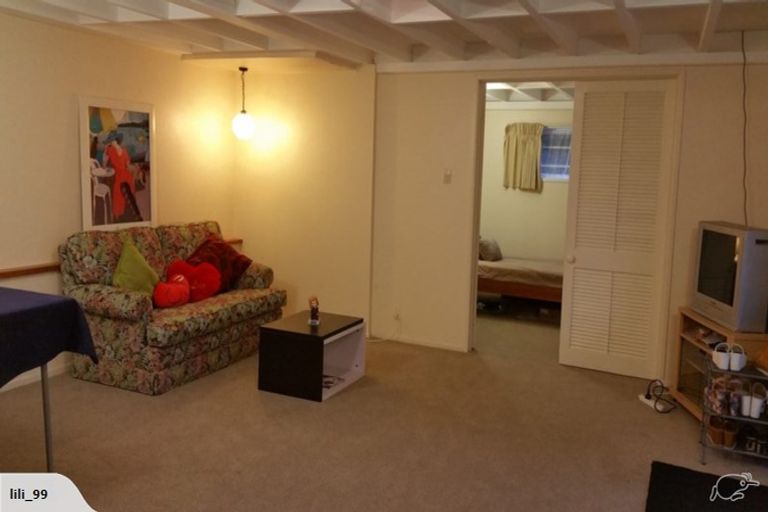 Photo of property in 48 Reeves Road, Pakuranga, Auckland, 2010