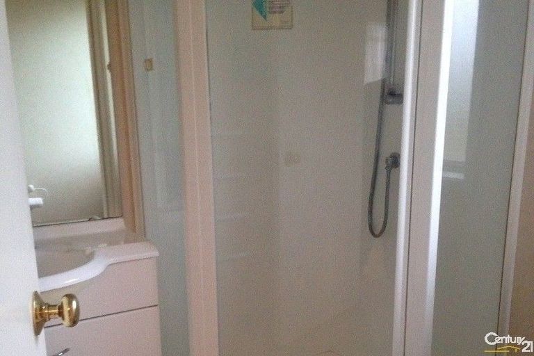 Photo of property in 53 Robin Brooke Drive, Flat Bush, Auckland, 2019