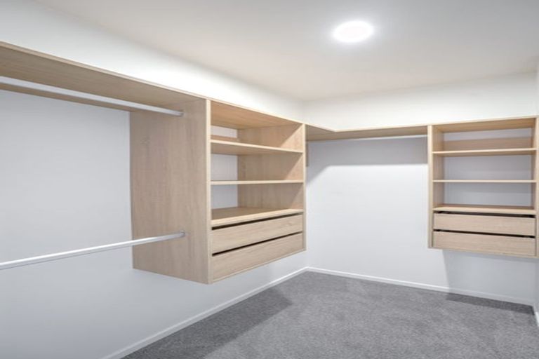 Photo of property in 40d Innismara Avenue, Wattle Downs, Auckland, 2103