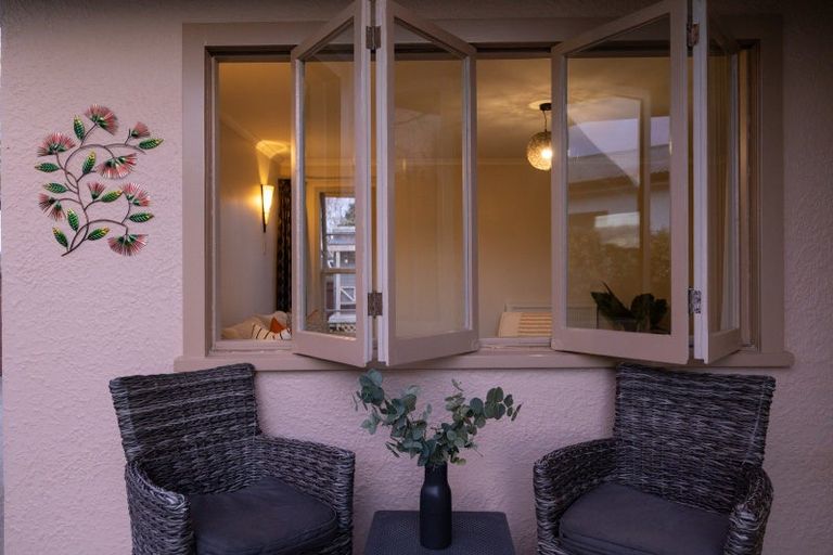 Photo of property in 25 Winston Avenue, Hokowhitu, Palmerston North, 4410