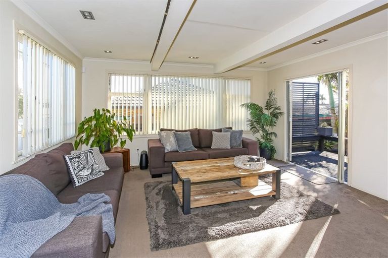 Photo of property in 247 Victoria Street West, Pukekohe, 2120