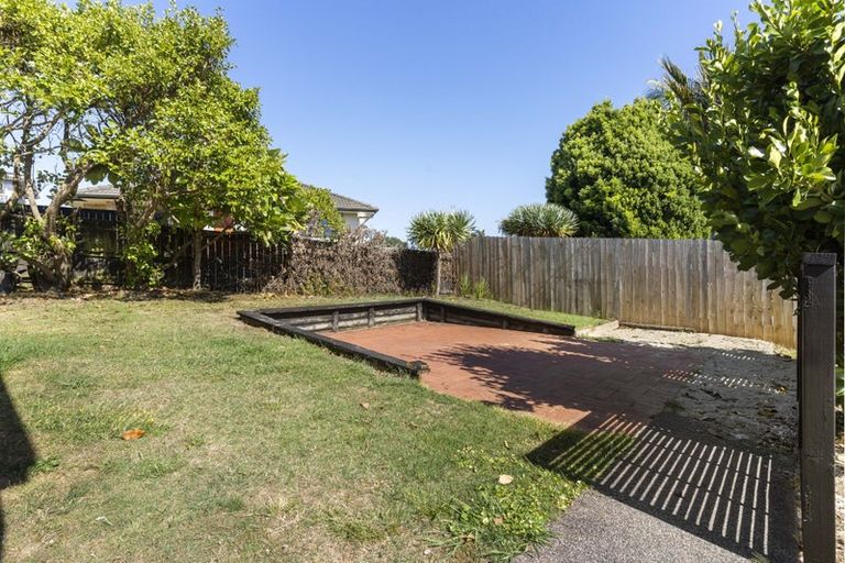 Photo of property in 92 Moore Street, Howick, Auckland, 2014
