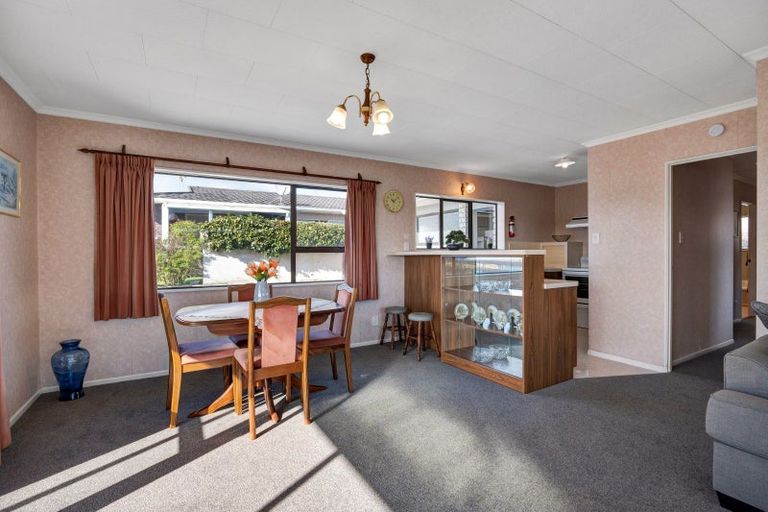 Photo of property in 1/17 Roy Terrace, Moturoa, New Plymouth, 4310