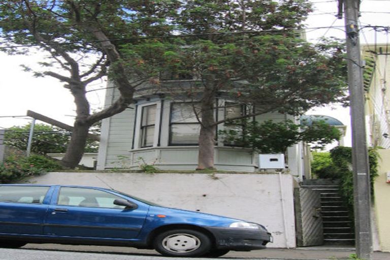 Photo of property in 54 Porritt Avenue, Mount Victoria, Wellington, 6011