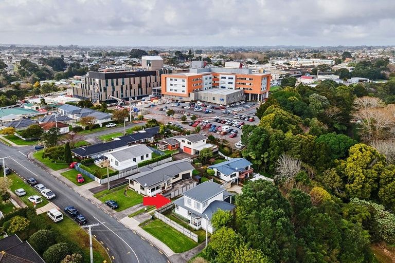 Photo of property in 66 Doone Street, Lynmouth, New Plymouth, 4310