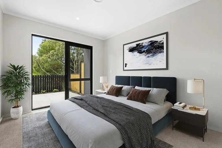 Photo of property in 2/3 Parapara Place, Albany, Auckland, 0632