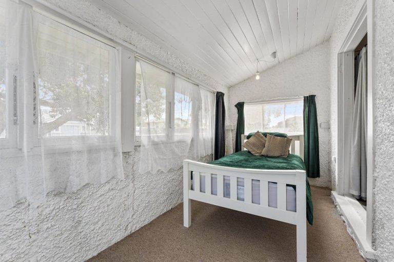 Photo of property in 28 Kawatiri Avenue, Gonville, Whanganui, 4501