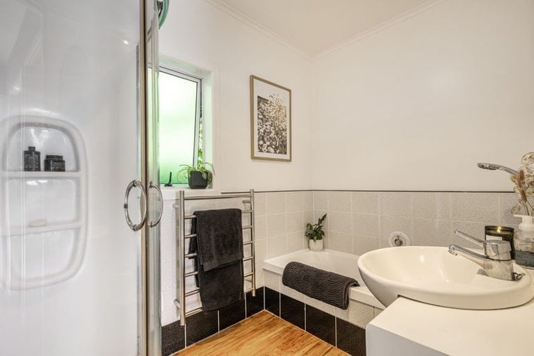 Photo of property in 30 Saint Leonards Road, Devonport, Auckland, 0624