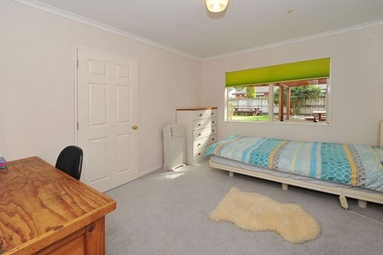 Photo of property in 12 Linicro Place, Wattle Downs, Auckland, 2103