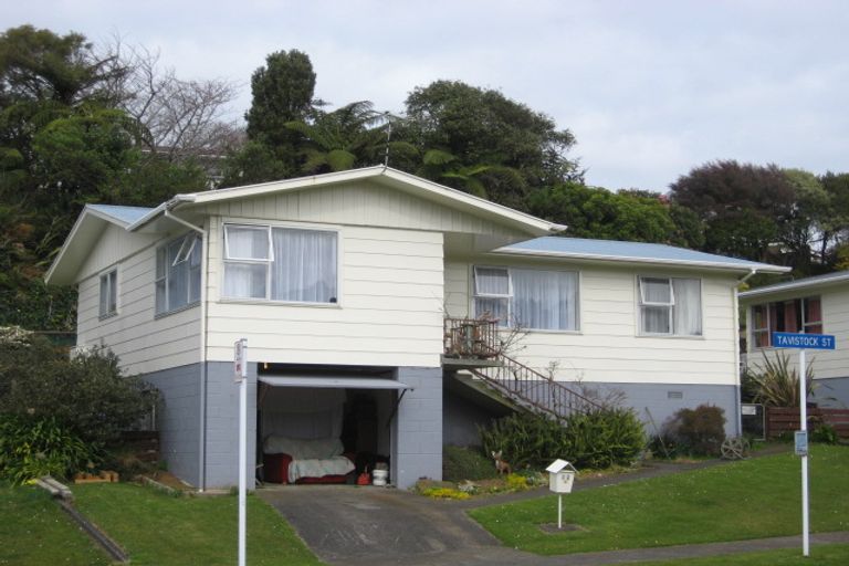 Photo of property in 33 Tavistock Street, Westown, New Plymouth, 4310