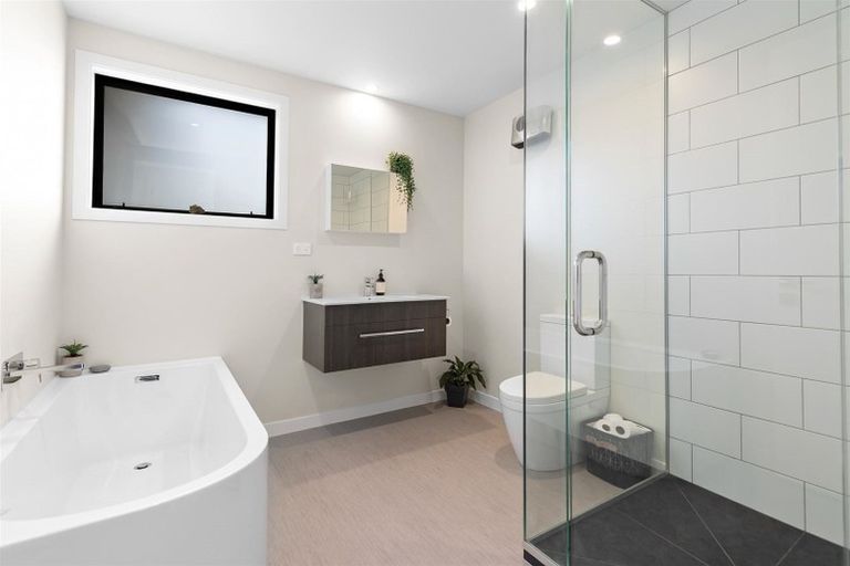 Photo of property in 3 Paradise Place, Lake Hawea, Wanaka, 9382