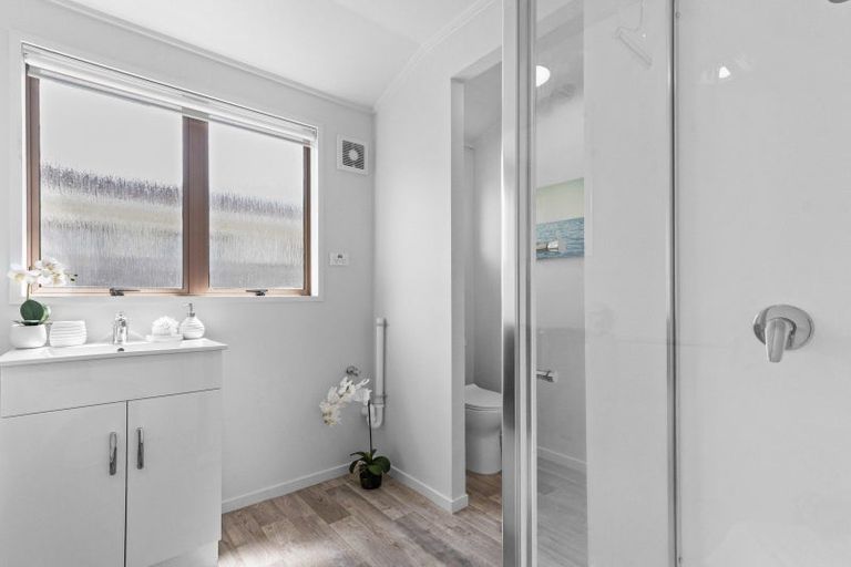 Photo of property in 1/58 Great South Road, Papakura, 2110