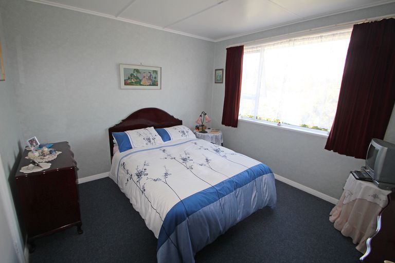Photo of property in 1 Blyth Street, Holmes Hill, Oamaru, 9401