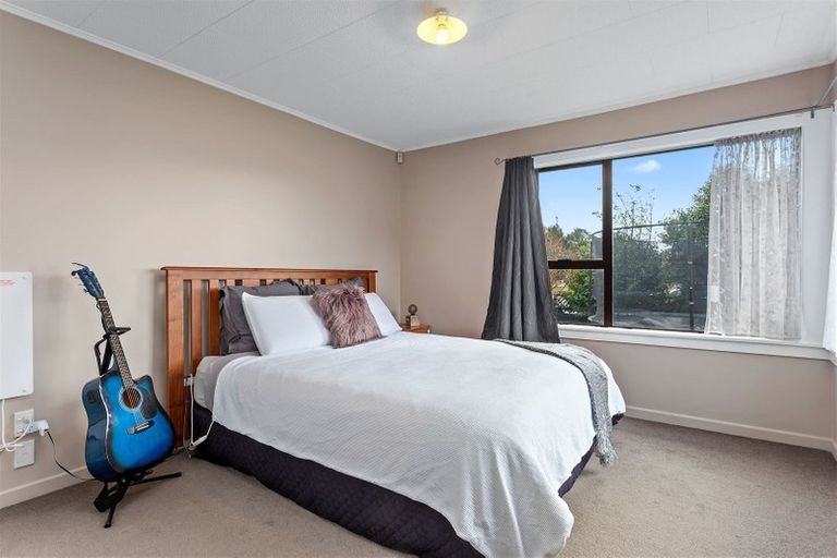 Photo of property in 17 Taurima Street, Hei Hei, Christchurch, 8042