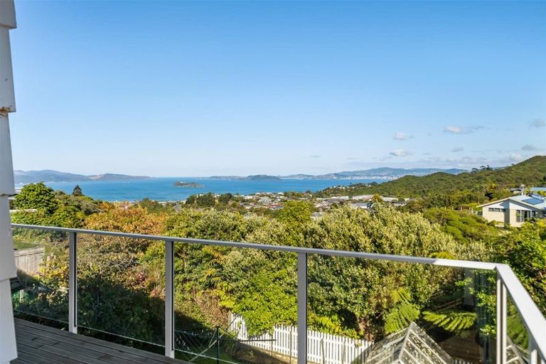 Photo of property in 24 Cypress Drive, Maungaraki, Lower Hutt, 5010