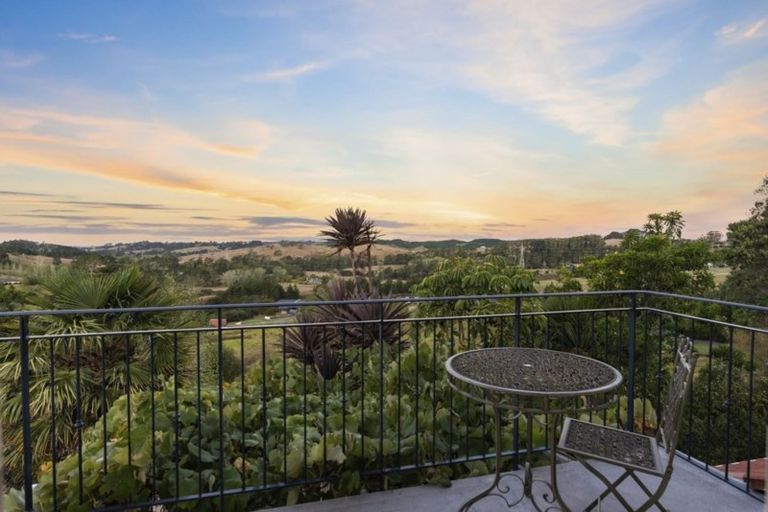 Photo of property in 1971 East Coast Road, Stillwater, Silverdale, 0993