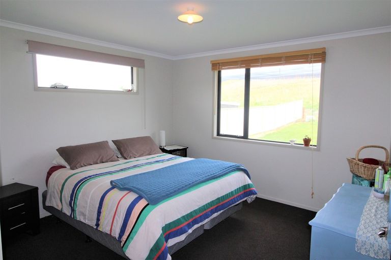 Photo of property in 21 Missy Crescent, Mount Pisa, Cromwell, 9383