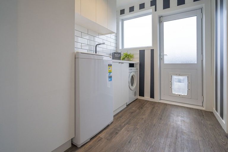 Photo of property in 57 Severn Street, Clifton, Invercargill, 9812