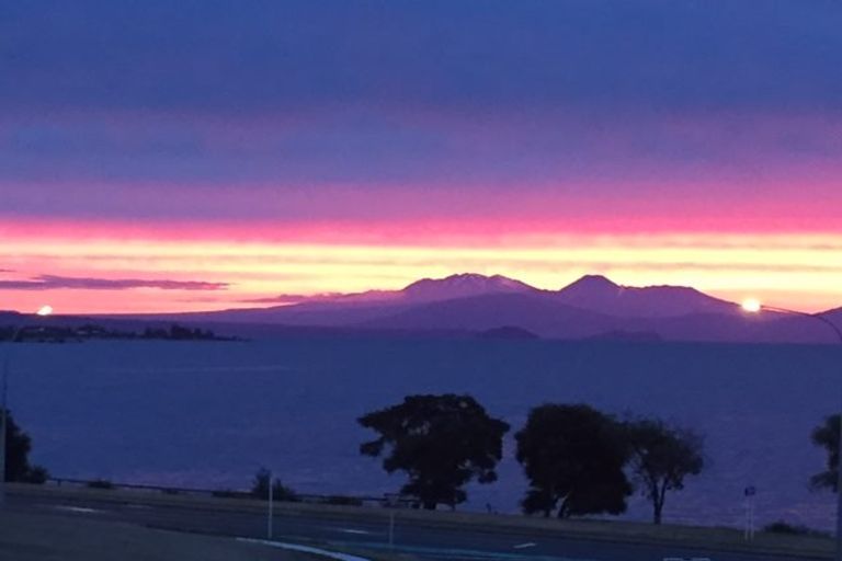 Photo of property in 8 Taharepa Road, Hilltop, Taupo, 3330