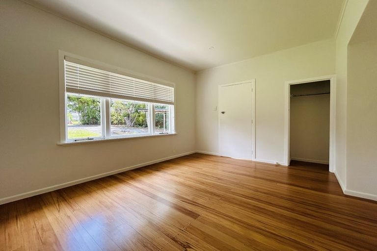 Photo of property in 308 West Coast Road, Glen Eden, Auckland, 0602