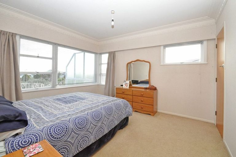 Photo of property in 28 Grassways Avenue, Pakuranga, Auckland, 2010