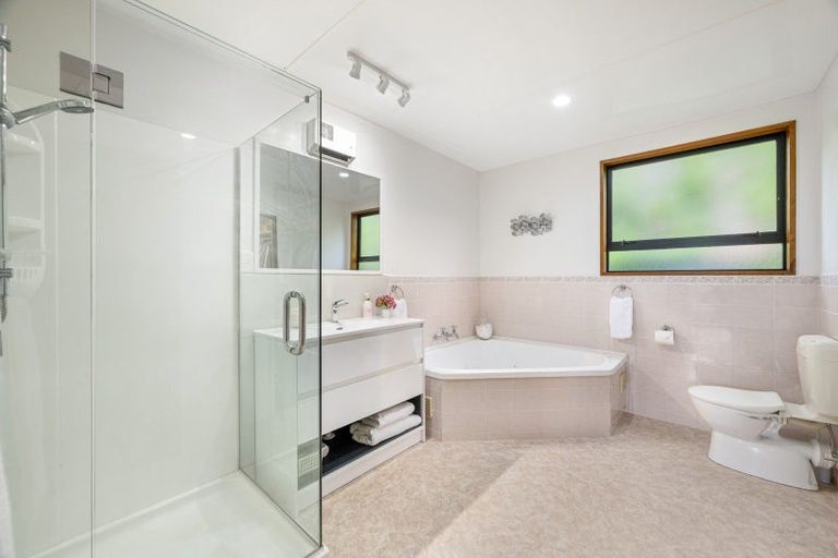 Photo of property in 5 Milton Terrace, Picton, 7220