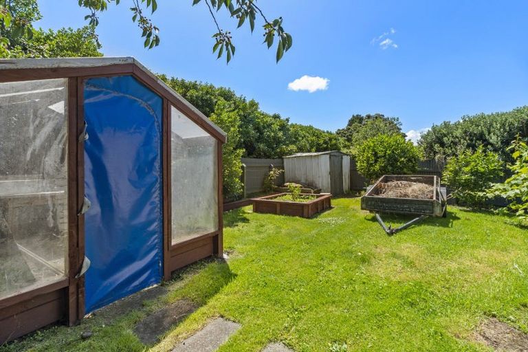 Photo of property in 4 Wera Street, Hawera, 4610